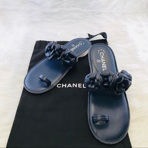 CHANEL Camellia Flower Toe Ring Thong Sandals Navy